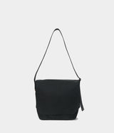 Hender Scheme "flap shoulder small"