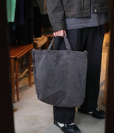 요코 사카모토 "RESEARCHER BAG - LARGE"