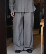 seya. "GROUND PANTS/KERSEY CHAMBRAY LINEN"