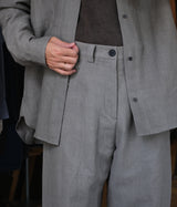 seya. "GROUND PANTS/KERSEY CHAMBRAY LINEN"