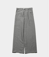 seya. "GROUND PANTS/KERSEY CHAMBRAY LINEN"