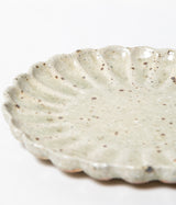 Kinjo Hiromu "Chrysanthemum Plate"