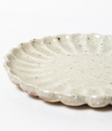 Kinjo Hiromu "Chrysanthemum Plate"