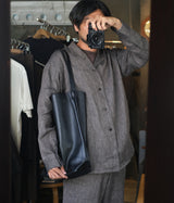 seya. "SEYA X ISAAC REINA CHASEN HOBO / LARGE / OIL LEATHER"