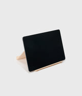 Hender Scheme "tablet stand"