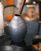 SOUTH MADE "SM-OP-01L" Penguin flower vase