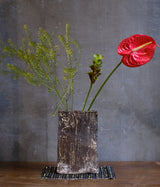 Kihan Komura "Square flower vase small"