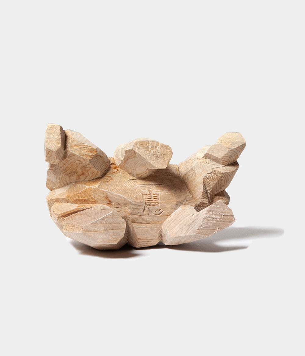 賀上隼敬 鮭 木彫り熊