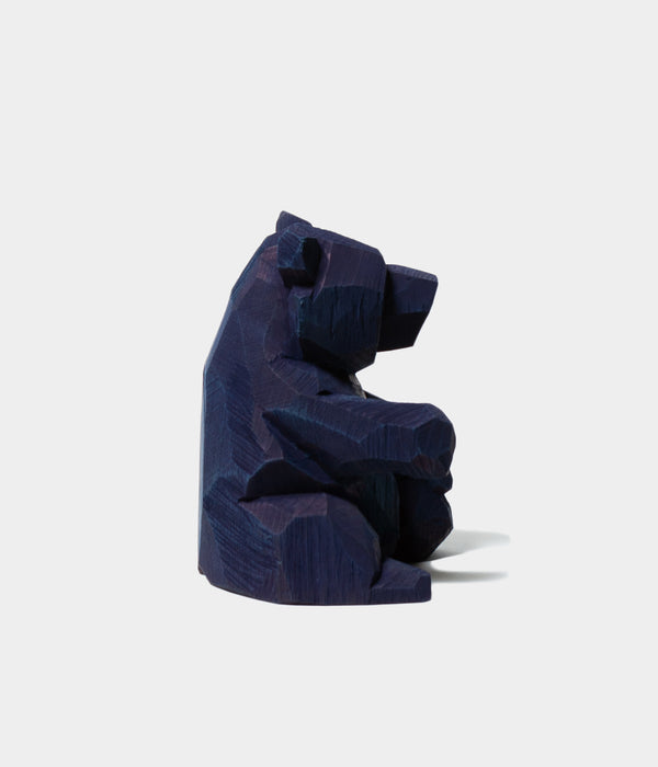 Kenji Sato "Sitting Bear(Ryukyu Aizome)"