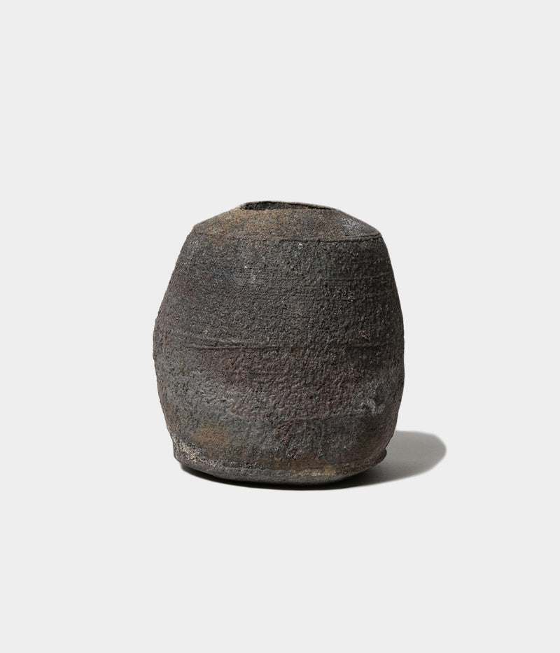 Kihan Komura "Round flower vase small"