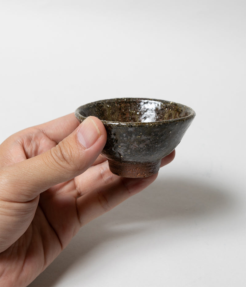 Kinjo Hiromu "Ash Glazed Sake Cup"