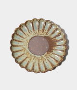 Kinjo Hiromu "Ash glaze chrysanthemum plate"