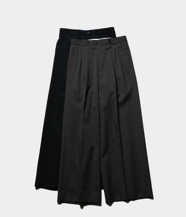 YOKE "3PLEATED WIDE-LEG TROUSERS"