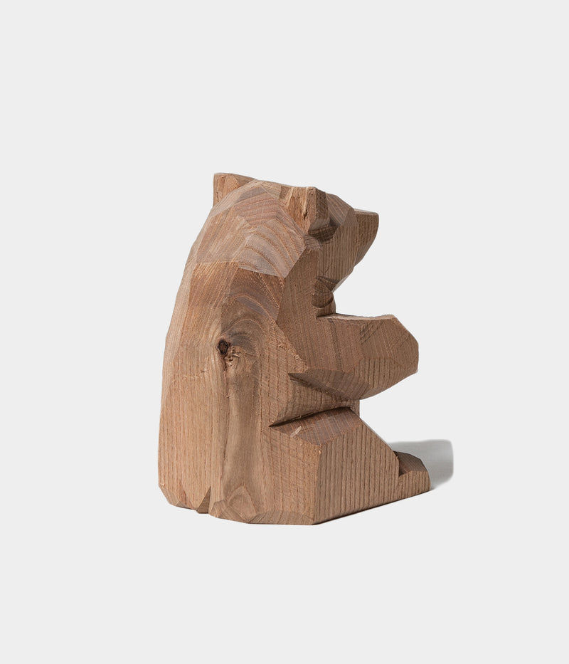 Kenji Sato "Sitting Bear, Sophora japonica"