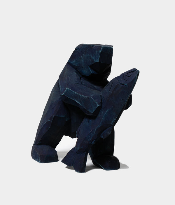 Kenji Sato "Salmon-holding Bear China (Ryukyu Indigo Dye)"