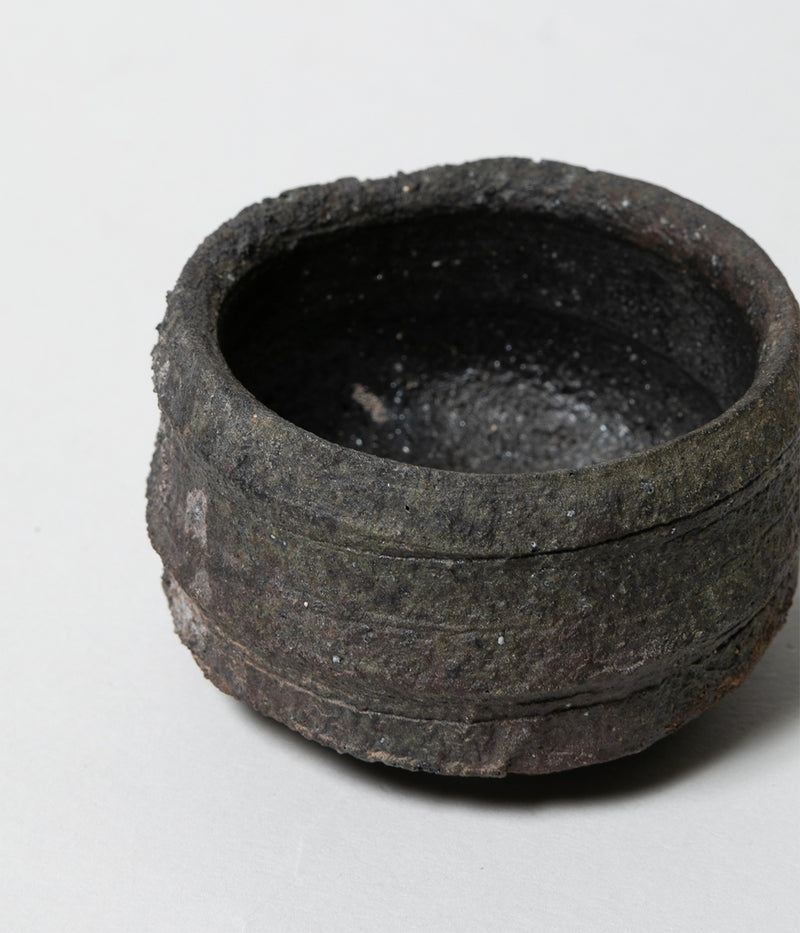 Komura Kihan "Kiln-changed sake cup" (Okinawa, Arayaki)