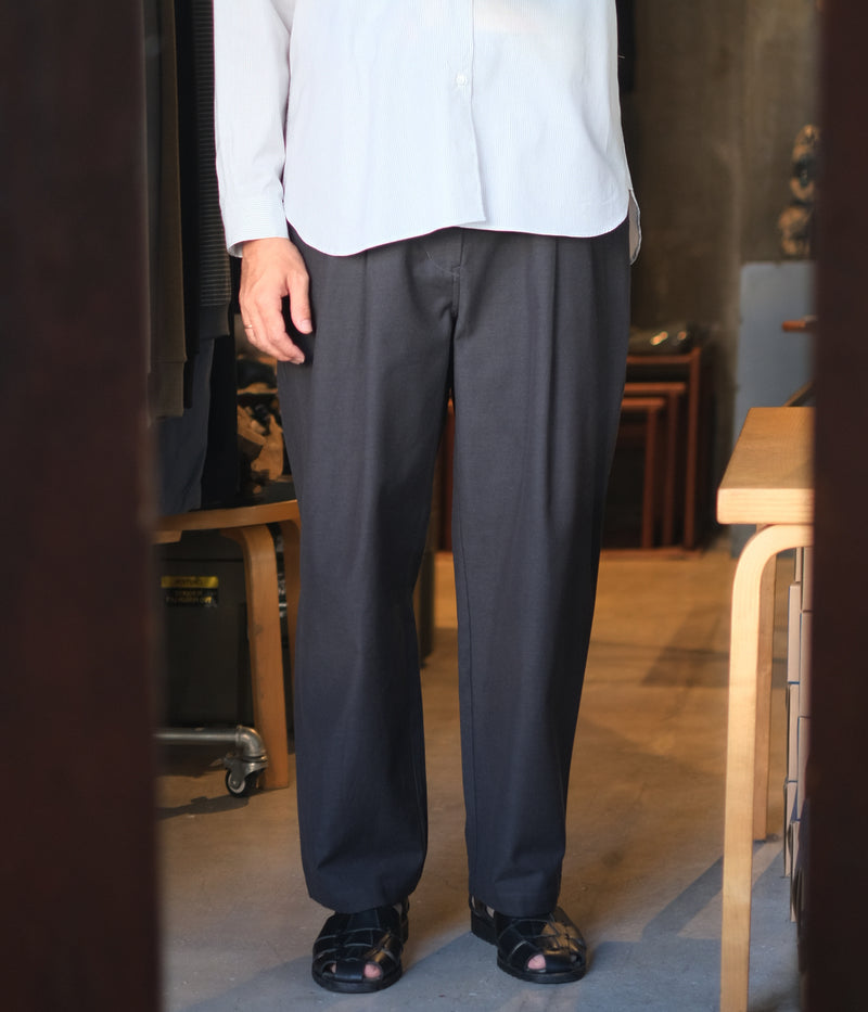 STILL BY HAND "PT06253"Deep tuck pressed pants