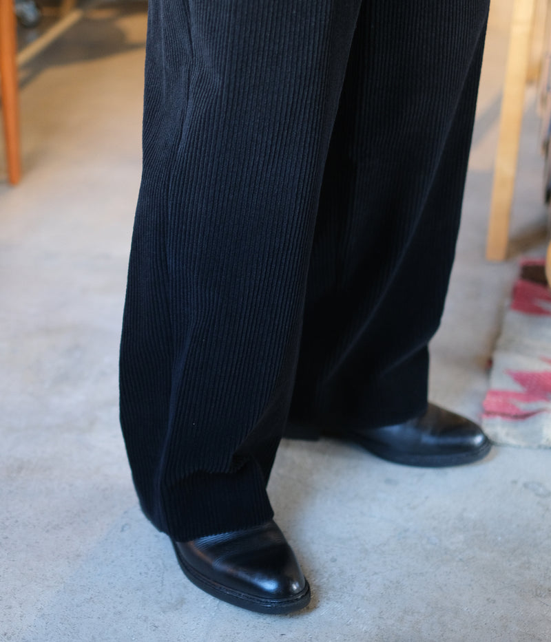 A.PRESSE 2025 Style2 "Wool Corduroy Wide Tapered Trousers"