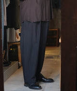 YOKO SAKAMOTO "DOUBLE PLEATED WIDE EASY PANTS"