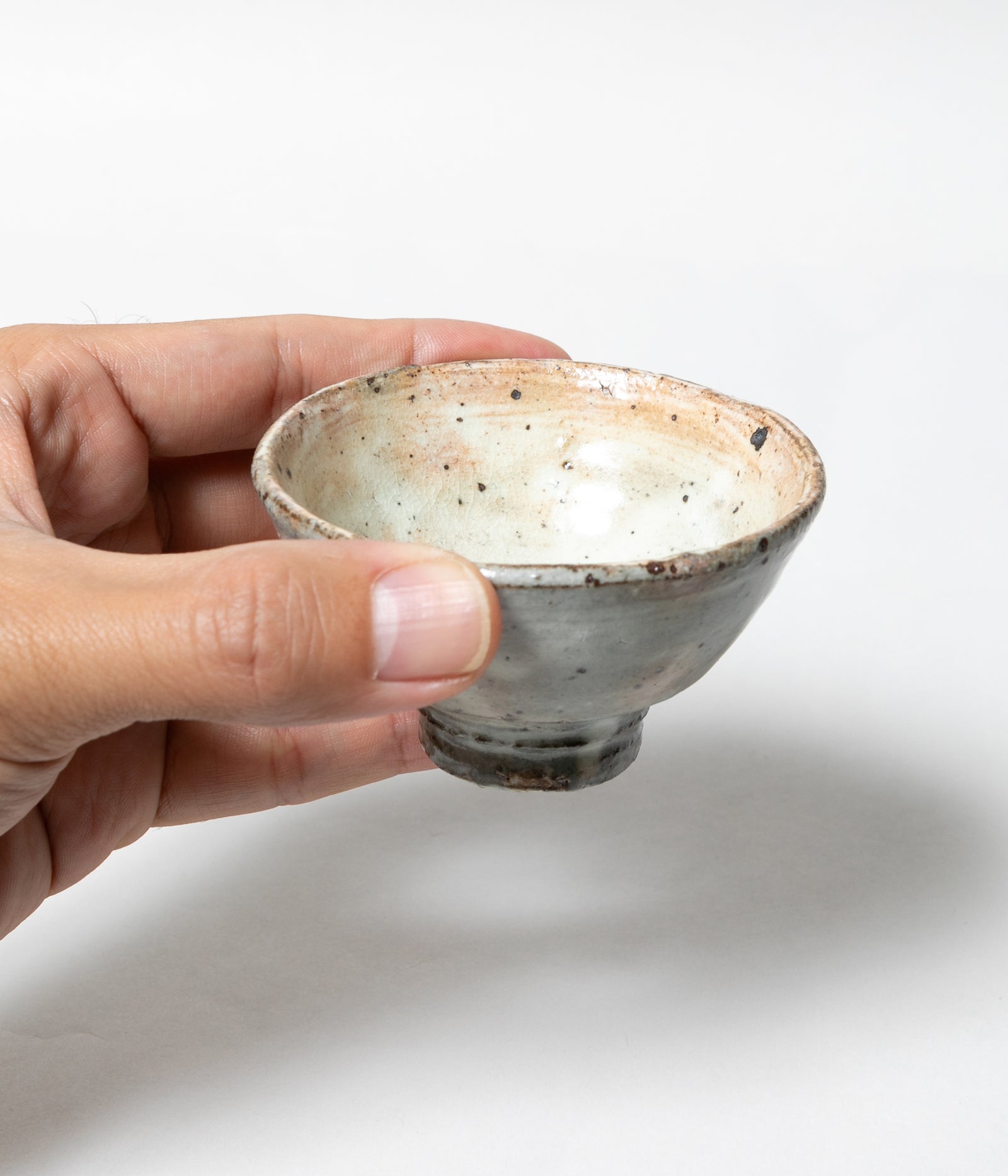 俳優『丘みつ子』作【 ぐい呑み】 陶器 金城宙矛 