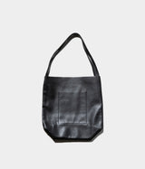 seya. "SEYA X ISAAC REINA CHASEN HOBO / MEDIUM / OIL LEATHER"
