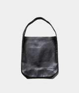 seya. "SEYA X ISAAC REINA CHASEN HOBO / LARGE / OIL LEATHER"