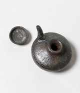 Komura Kihan "Kiln-fired Karakara Tochibuguwa with paulownia wood box" (Okinawa, Arayaki)