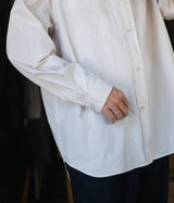 STILL BY HAND "SH03263" Garment-dye band collar shirt