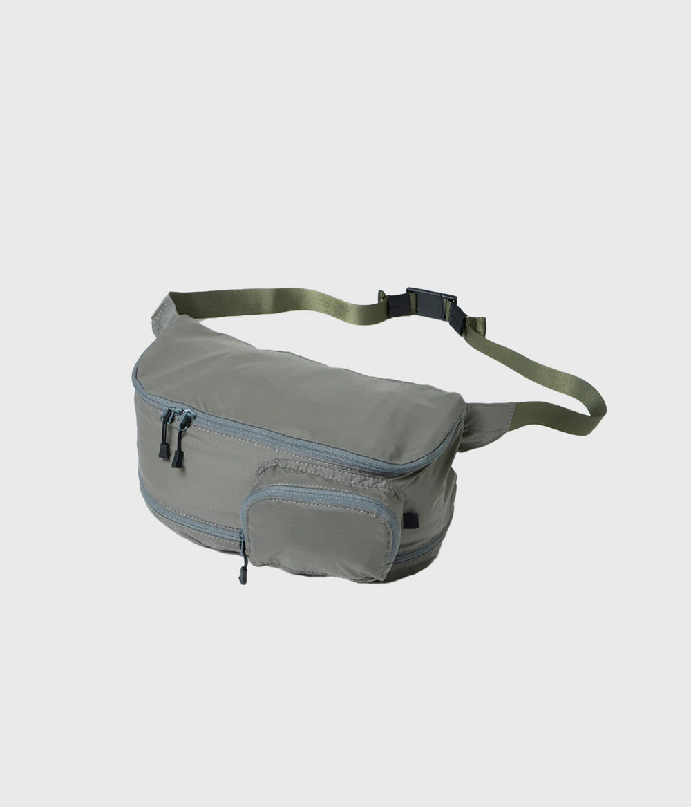 バッグ DAIWA PIER39-TECH TRAVEL EXPAND FANNYBAG DAIWA PIER39 
