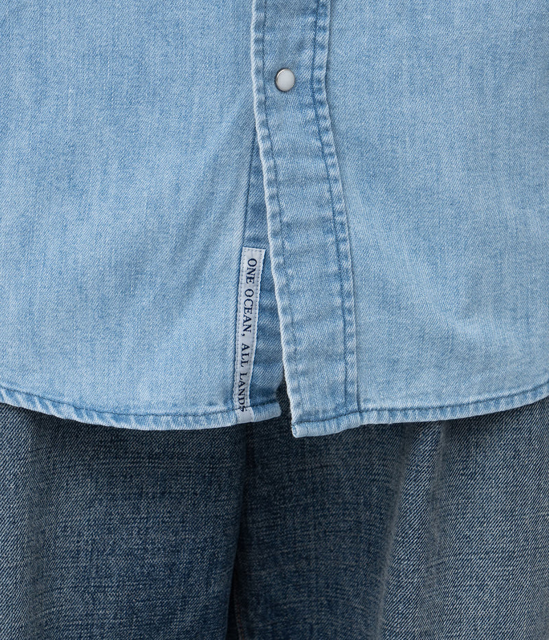 NANAMICA "Regular Collar Light Denim Shirt"