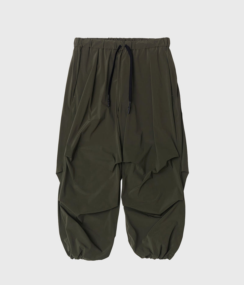 UNTRACE "BACK TUCK FLIGHT PANTS"