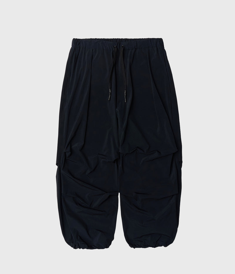 UNTRACE "BACK TUCK FLIGHT PANTS"