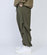 UNTRACE "BACK TUCK FLIGHT PANTS"