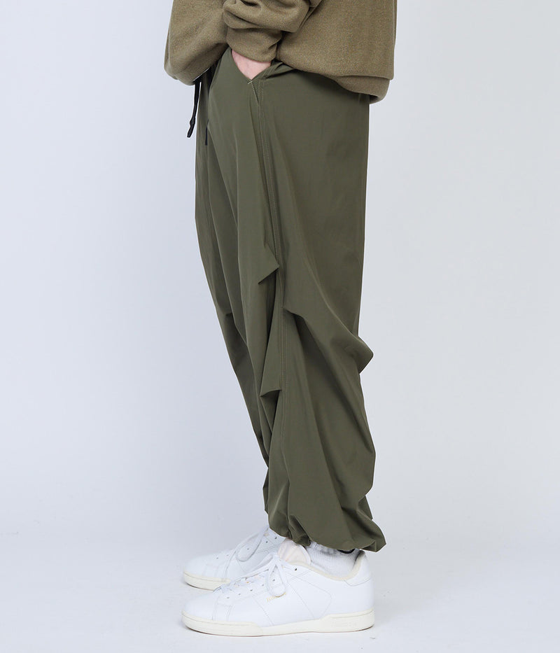 UNTRACE "BACK TUCK FLIGHT PANTS"