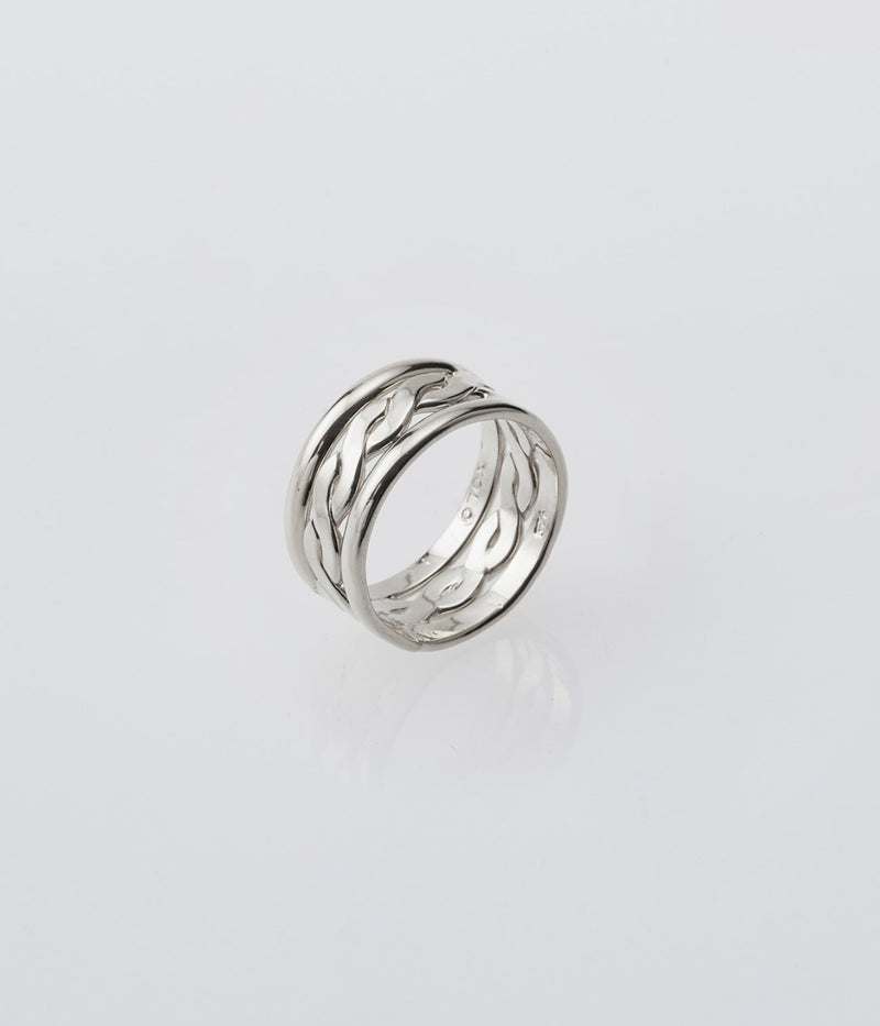 XOLO JEWELRY "Scroll Ring"