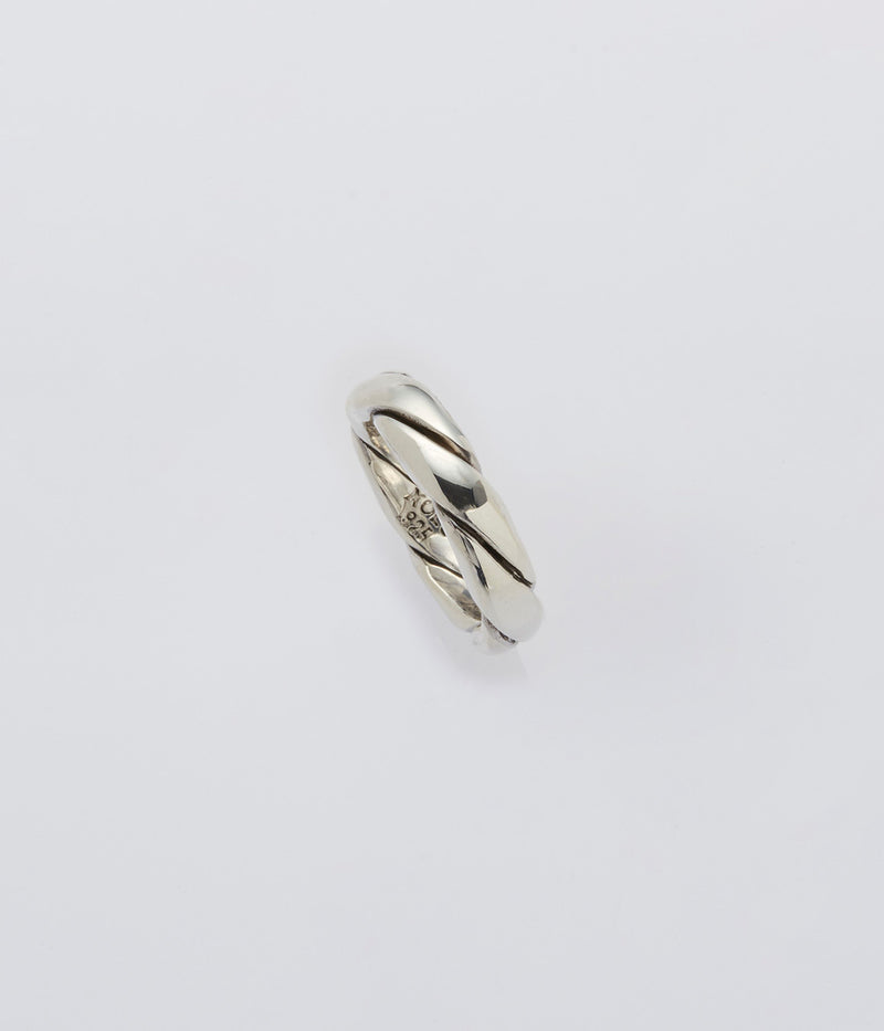 XOLO JEWELRY "Single Twist Ring"