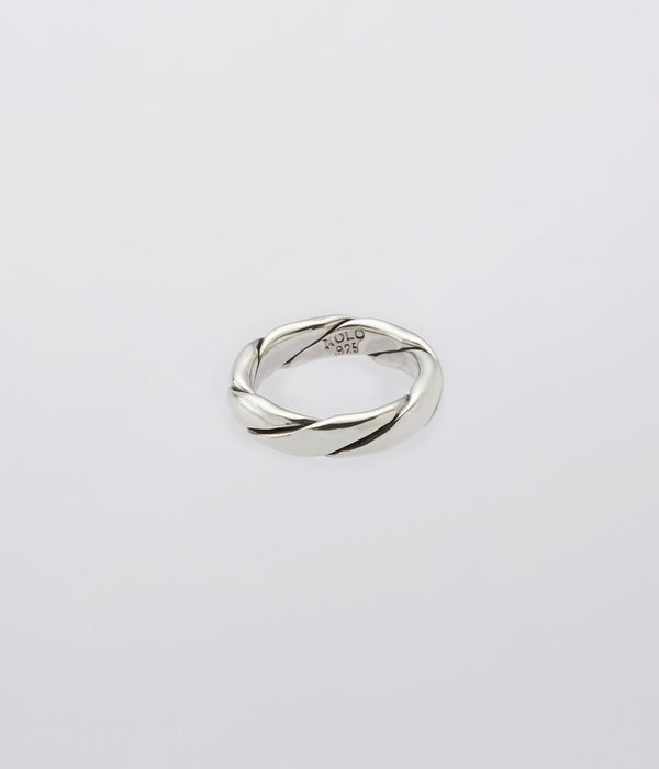 XOLO JEWELRY "Single Twist Ring"