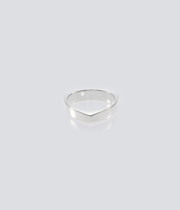 XOLO JEWELRY "Triangle 3D Ring"