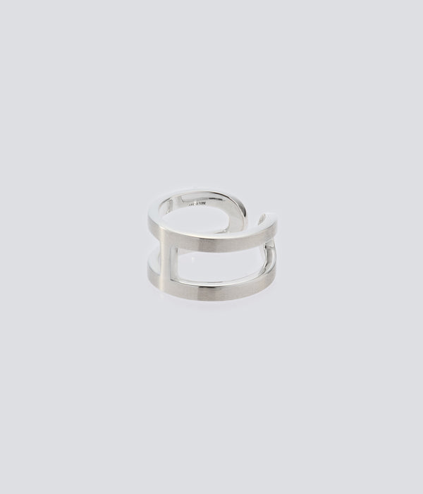 XOLO JEWELRY "H Ring with Hair Line"