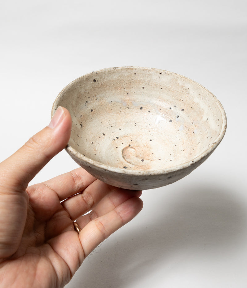 Kinjo Hiromu "Powdered rice bowl"