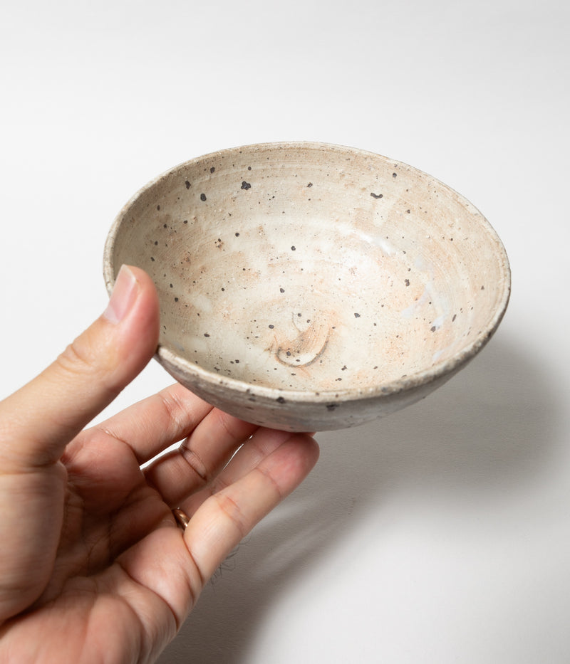 Kinjo Hiromu "Powdered rice bowl"