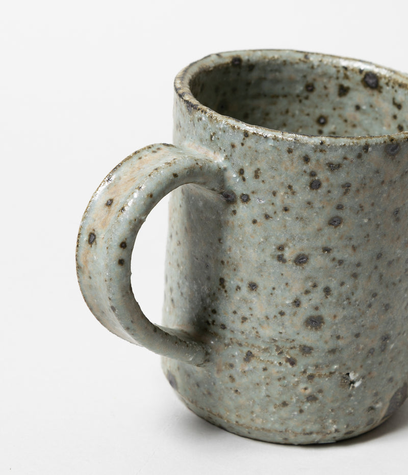 Kinjo Hiromu "Mug"