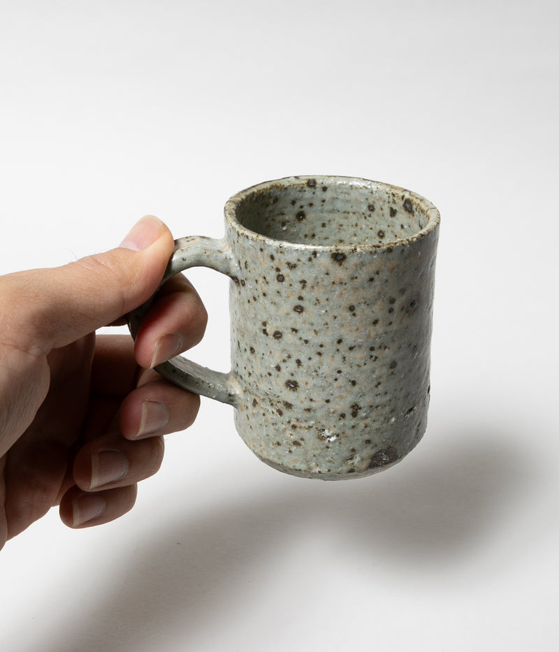 Kinjo Hiromu "Mug"