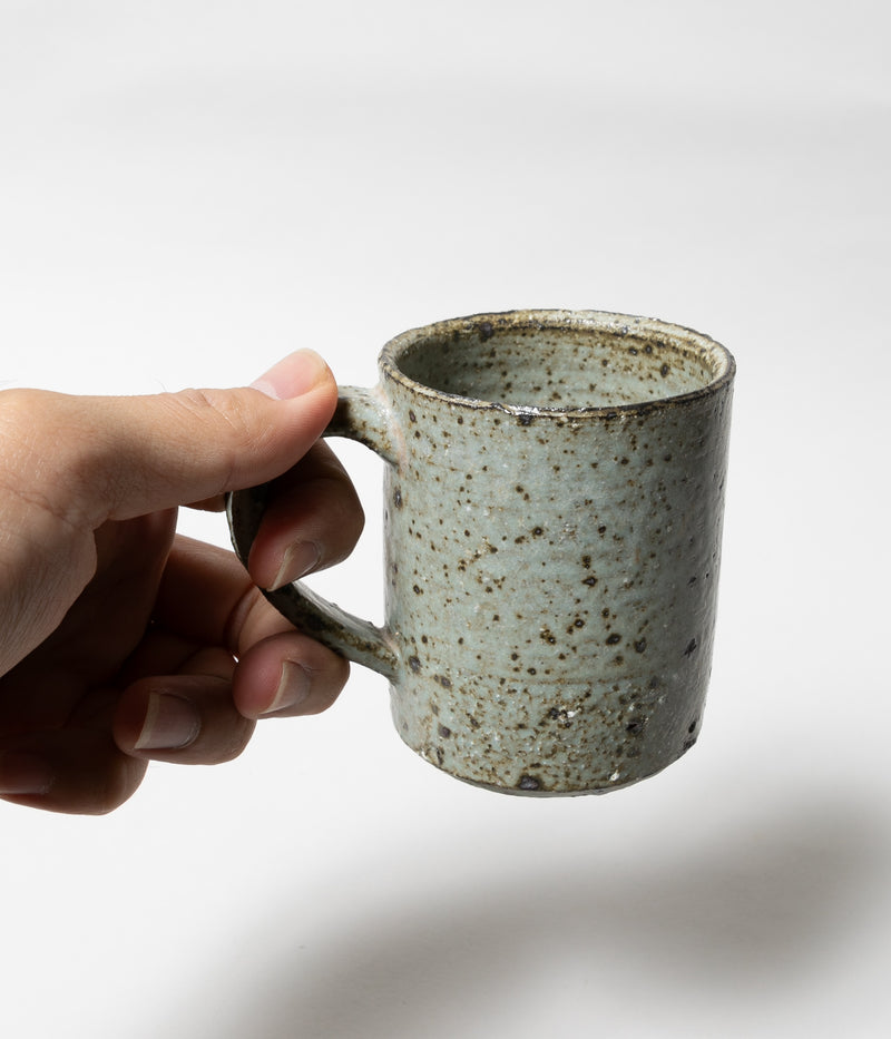 Kinjo Hiromu "Mug"