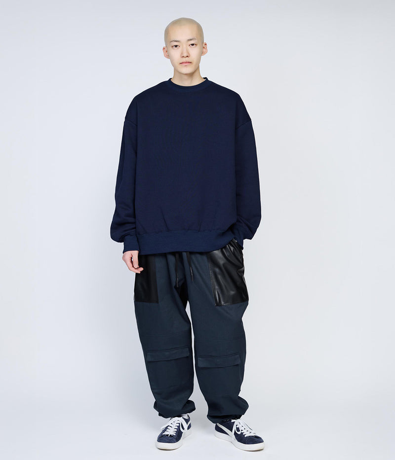 UNTRACE "CREWNECK SWEAT"