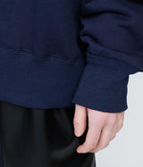 UNTRACE "CREWNECK SWEAT"