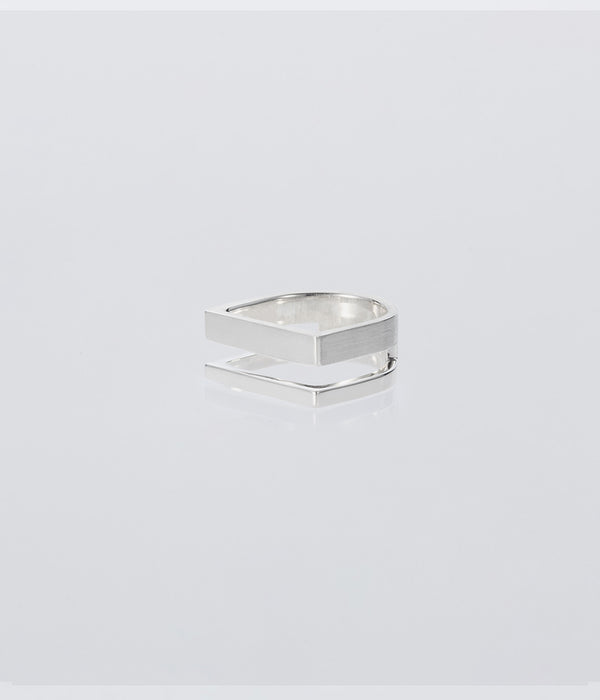 XOLO JEWELRY "Different Width Ring with Hair Line"