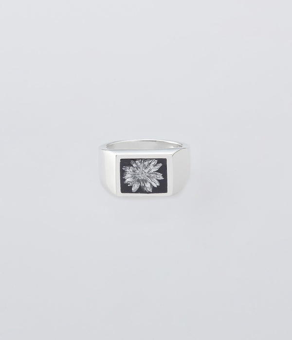 XOLO JEWELRY "Signet Ring with Black & Gray Flower"