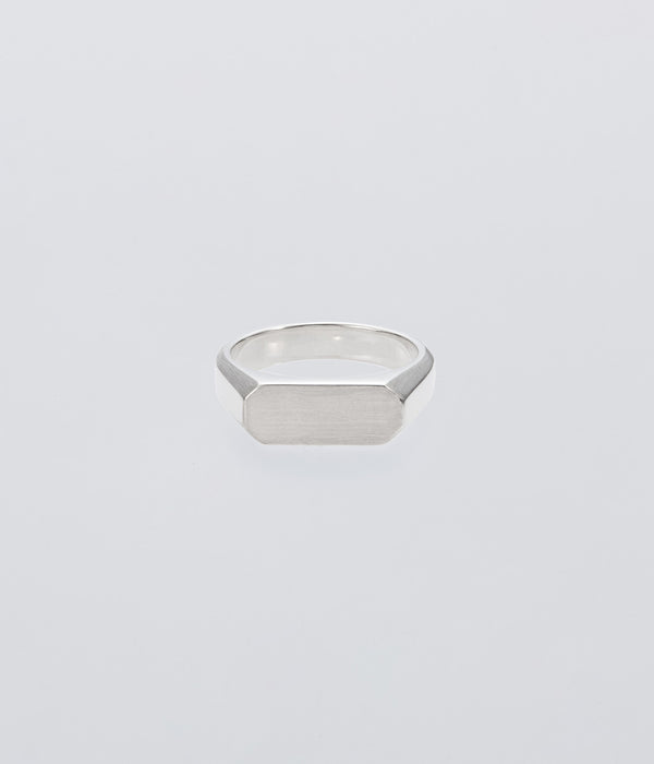 XOLO JEWELRY "Signet Ring with Hair Line -Thick-"