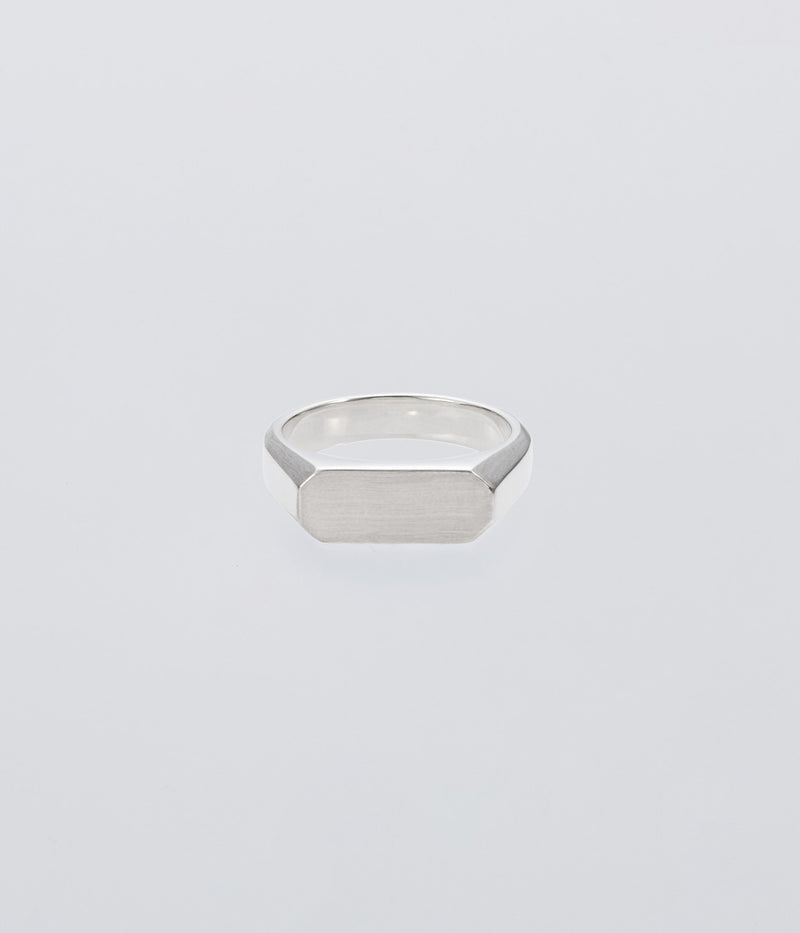 XOLO JEWELRY "Signet Ring with Hair Line -Thick-"